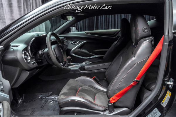 Used-2019-Chevrolet-Camaro-ZL1-1LE-MANUAL-Carbon-Fiber-Interior-Pkg