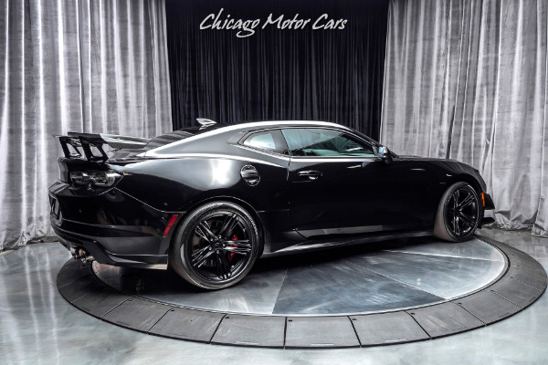 Used 2019 Chevrolet Camaro ZL1 1LE MANUAL! Carbon Fiber Interior Pkg! for sale Sold at Chicago Motor Cars in West Chicago IL 60185 5
