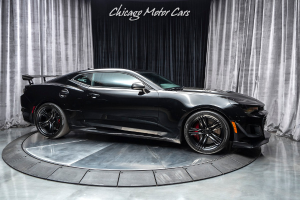 Used 2019 Chevrolet Camaro ZL1 1LE MANUAL! Carbon Fiber Interior Pkg! for sale Sold at Chicago Motor Cars in West Chicago IL 60185 6