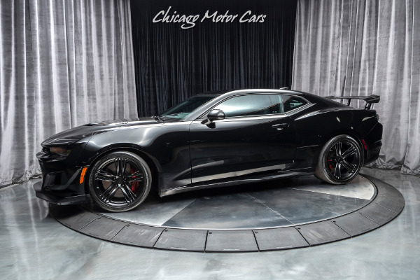 Used 2019 Chevrolet Camaro ZL1 1LE MANUAL! Carbon Fiber Interior Pkg! for sale Sold at Chicago Motor Cars in West Chicago IL 60185 1