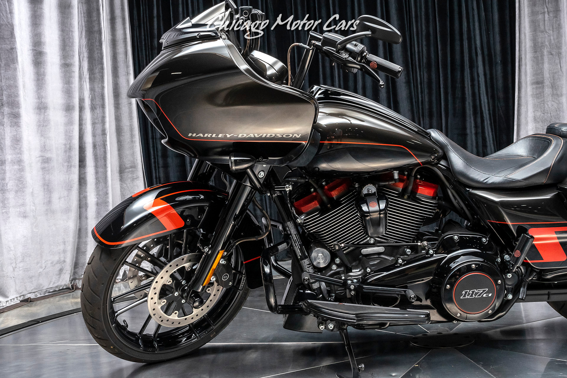 Used-2018-Harley-Davidson-CVO-ROAD-GLIDE-CVO-S-S-128-CI---BAKER-GRUDGE-BOX-INCREDIBLE