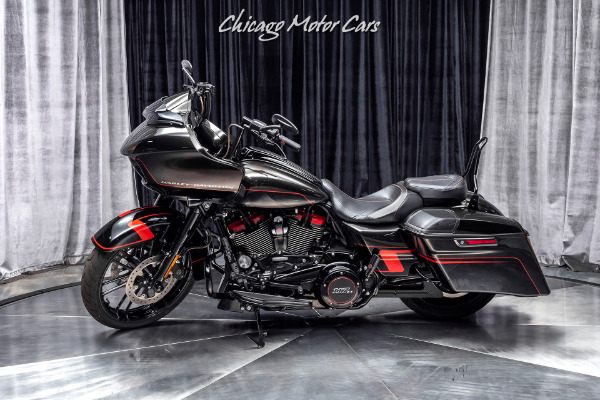 Used 2018 Harley-Davidson CVO ROAD GLIDE CVO *S&S 128 CI - BAKER GRUDGE BOX* INCREDIBLE! for sale Sold at Chicago Motor Cars in West Chicago IL 60185 4