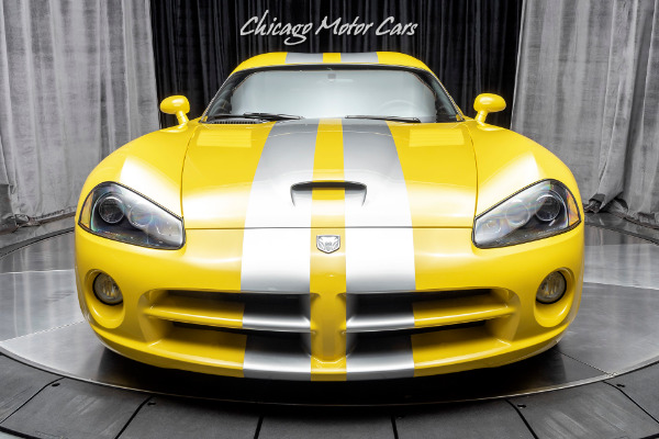 Used-2006-Dodge-Viper-SRT-10-1-of-2-YellowSilver-Stripe-Viper-Produced-Upgrades