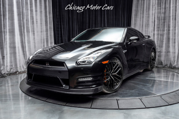 Used 2016 Nissan GT-R Premium Coupe 778 WHEEL HORSEPOWER! FULL BOLT ON WITH UPGRADED TURBOS! for sale Sold at Chicago Motor Cars in West Chicago IL 60185 2