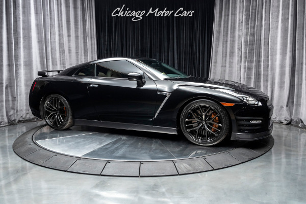 Used 2016 Nissan GT-R Premium Coupe 778 WHEEL HORSEPOWER! FULL BOLT ON WITH UPGRADED TURBOS! for sale Sold at Chicago Motor Cars in West Chicago IL 60185 6
