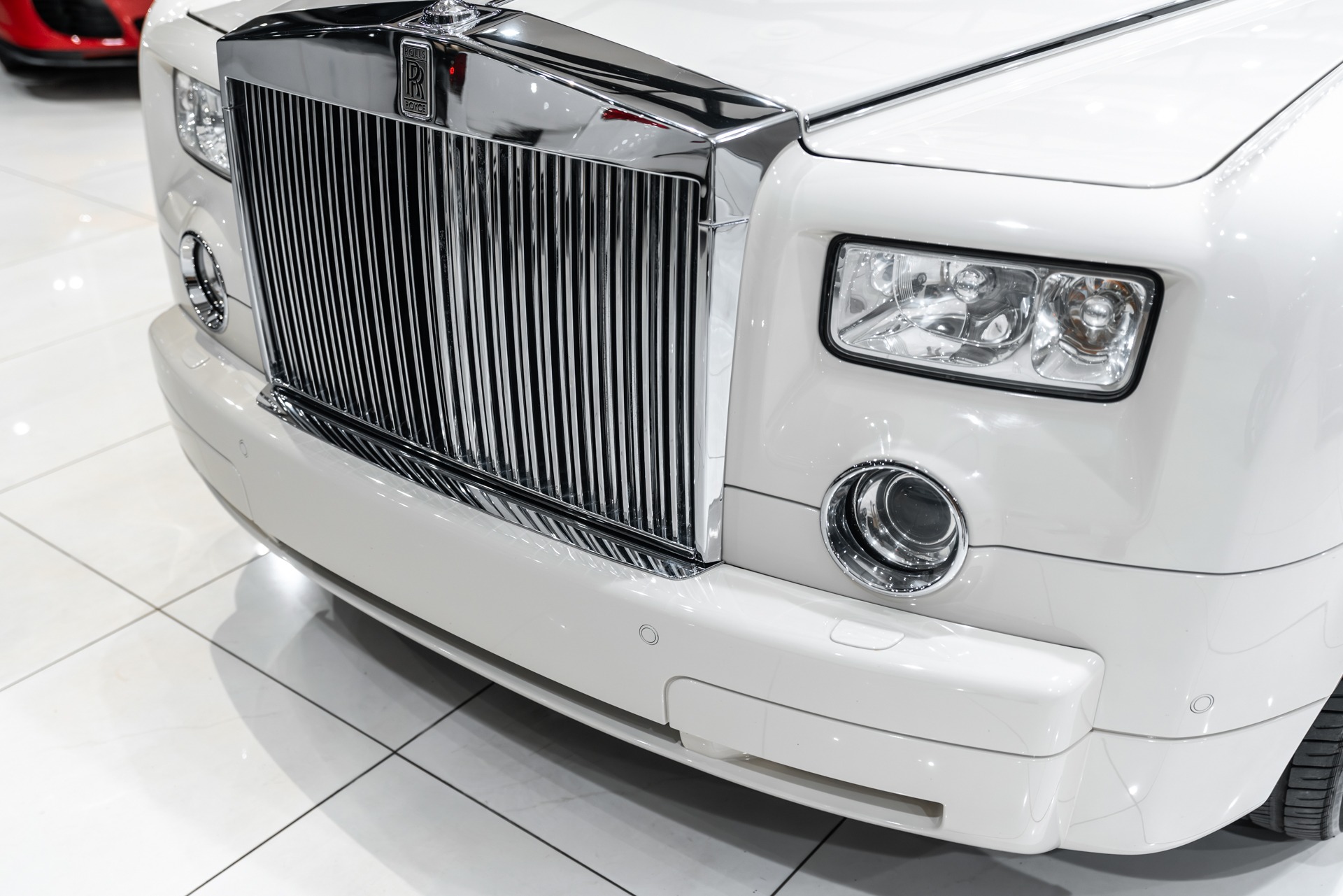 Used-2004-Rolls-Royce-Phantom-Sedan-GORGEOUS-Spec-LOW-Miles-Theater-Config-Indiv-Seats-MSRP-340K