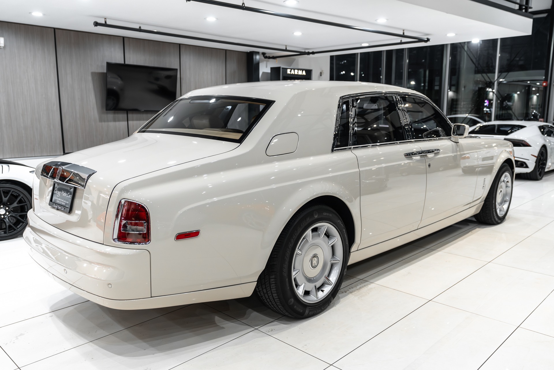 Used-2004-Rolls-Royce-Phantom-Sedan-GORGEOUS-Spec-LOW-Miles-Theater-Config-Indiv-Seats-MSRP-340K