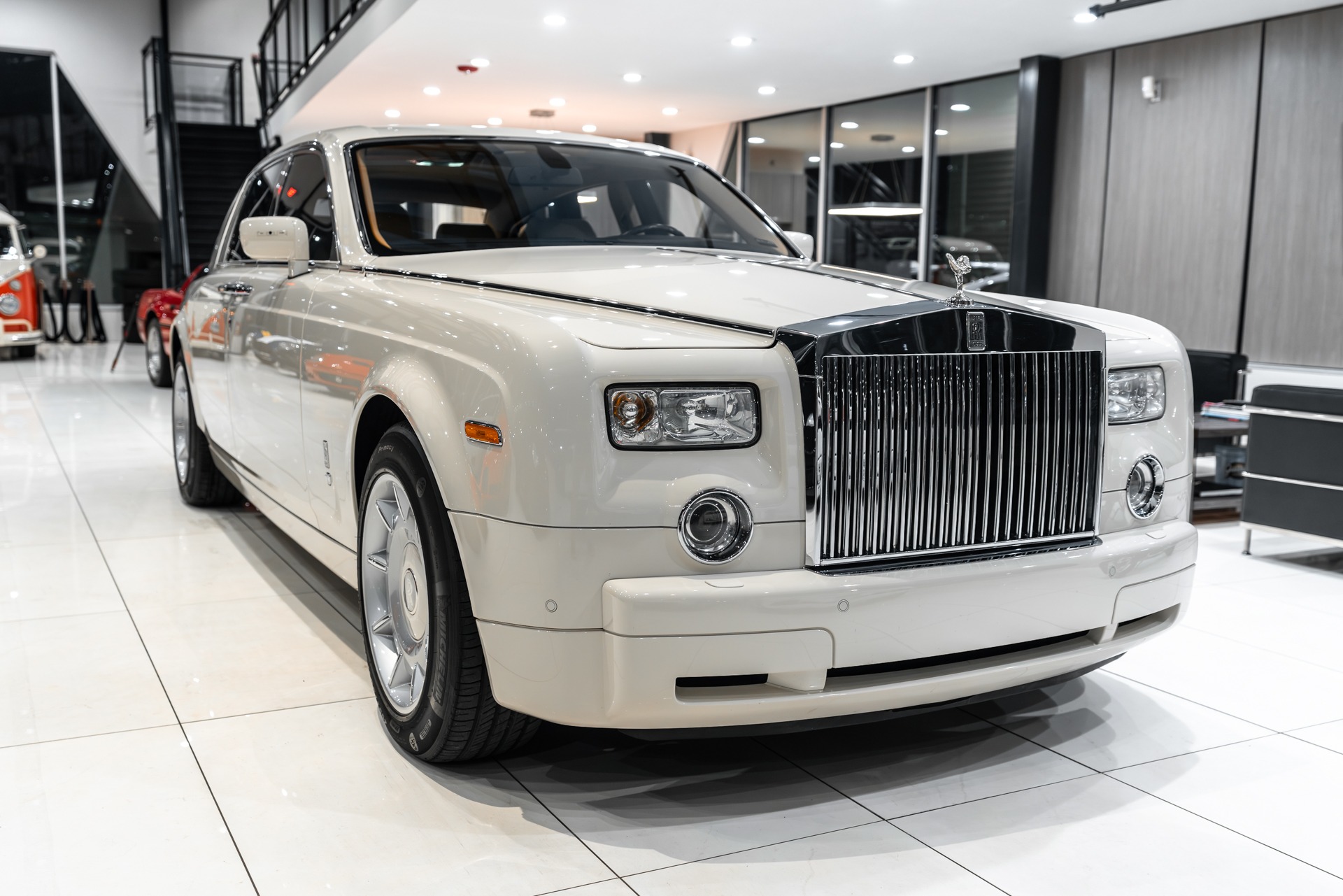 Used-2004-Rolls-Royce-Phantom-Sedan-GORGEOUS-Spec-LOW-Miles-Theater-Config-Indiv-Seats-MSRP-340K