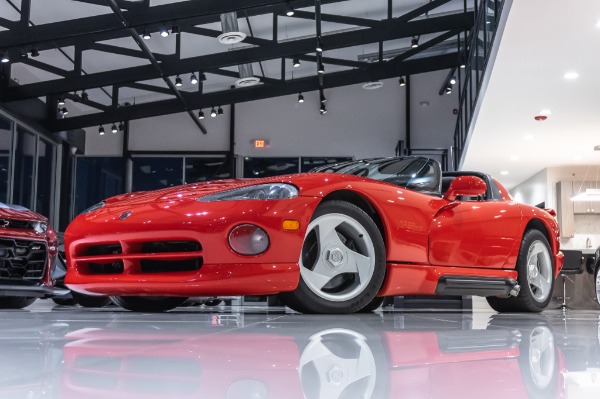 Used-1994-Dodge-Viper-RT10-SOFT-TOP-AND-WINDOW-INSERTS-INCLUDED-16K-MILES