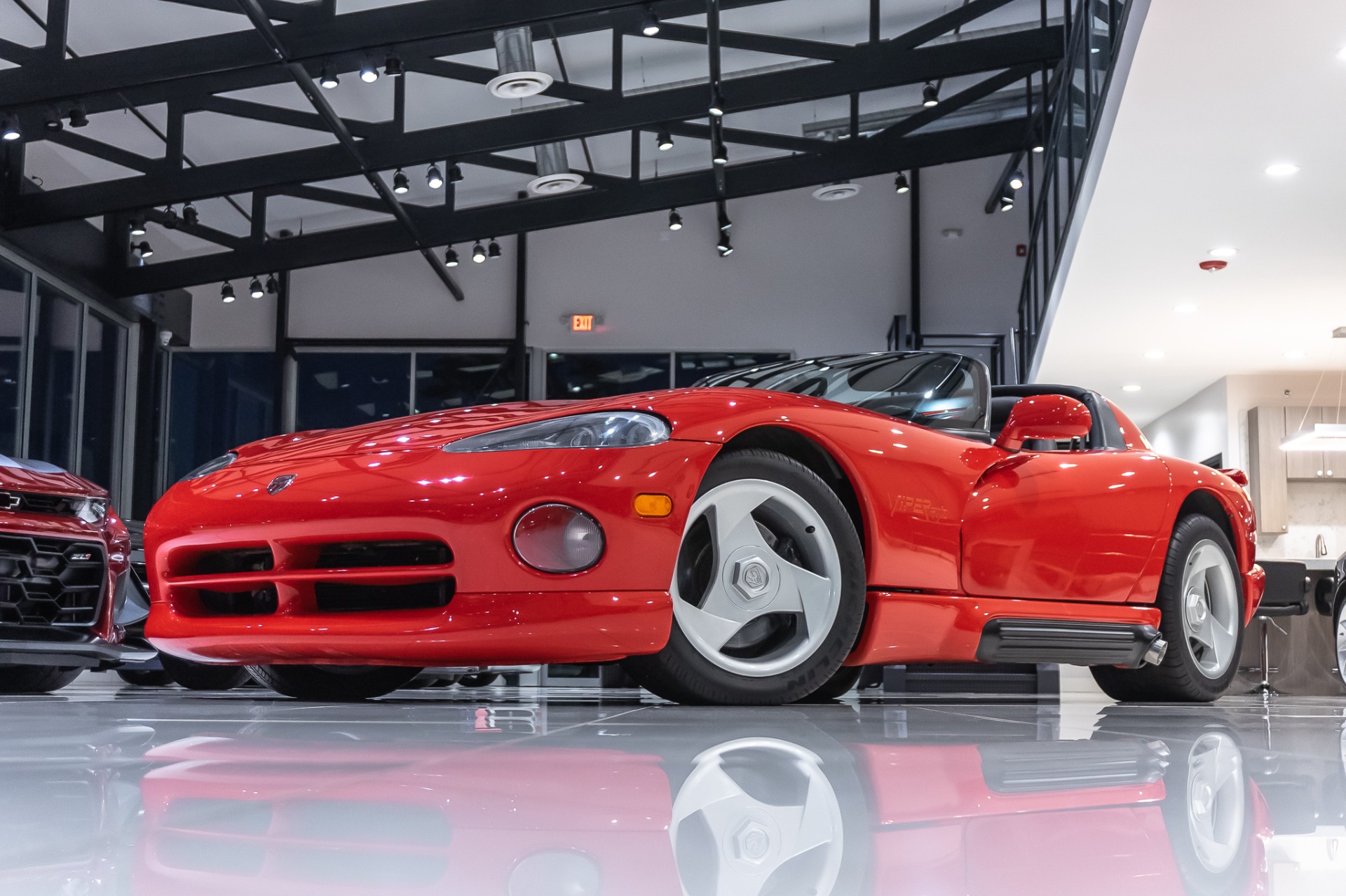 Used-1994-Dodge-Viper-RT10-SOFT-TOP-AND-WINDOW-INSERTS-INCLUDED-16K-MILES