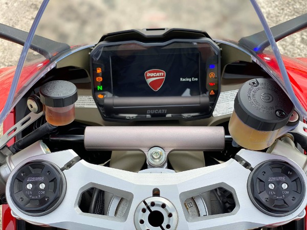 Used 2018 Ducati Panigale V4 AKRAPOVIC EXHAUST - ONLY 2K MILES! for sale Sold at Chicago Motor Cars in West Chicago IL 60185 3
