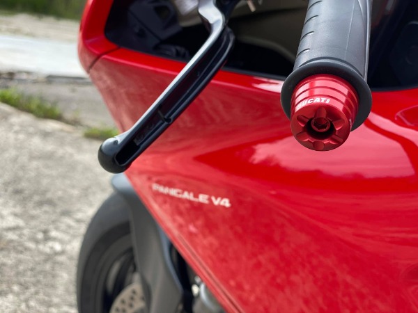 Used-2018-Ducati-Panigale-V4-AKRAPOVIC-EXHAUST---ONLY-2K-MILES