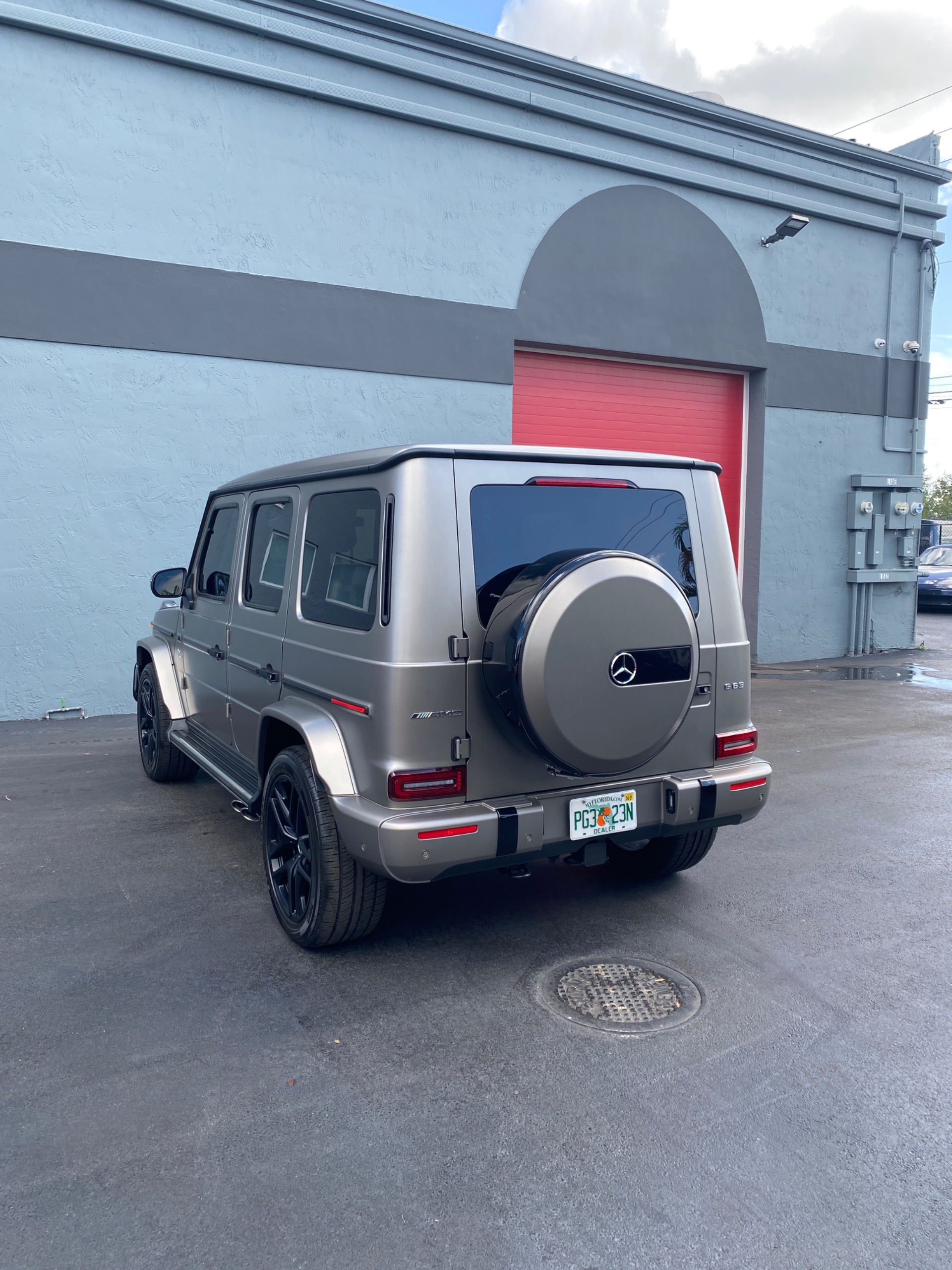 Used-2020-Mercedes-Benz-G63-AMG-SUV---G-MANUFAKTUR-INTERIOR-PACKAGE-PLUS---SINTERED-BRONZE-MAGNO