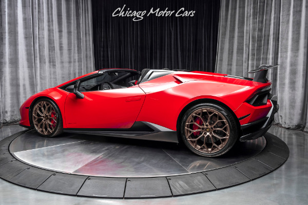 Used 2018 Lamborghini Huracan LP640-4 Performante Spyder - Original MSRP $363k+ LOADED w/FACTORY OPTIONS! for sale Sold at Chicago Motor Cars in West Chicago IL 60185 3