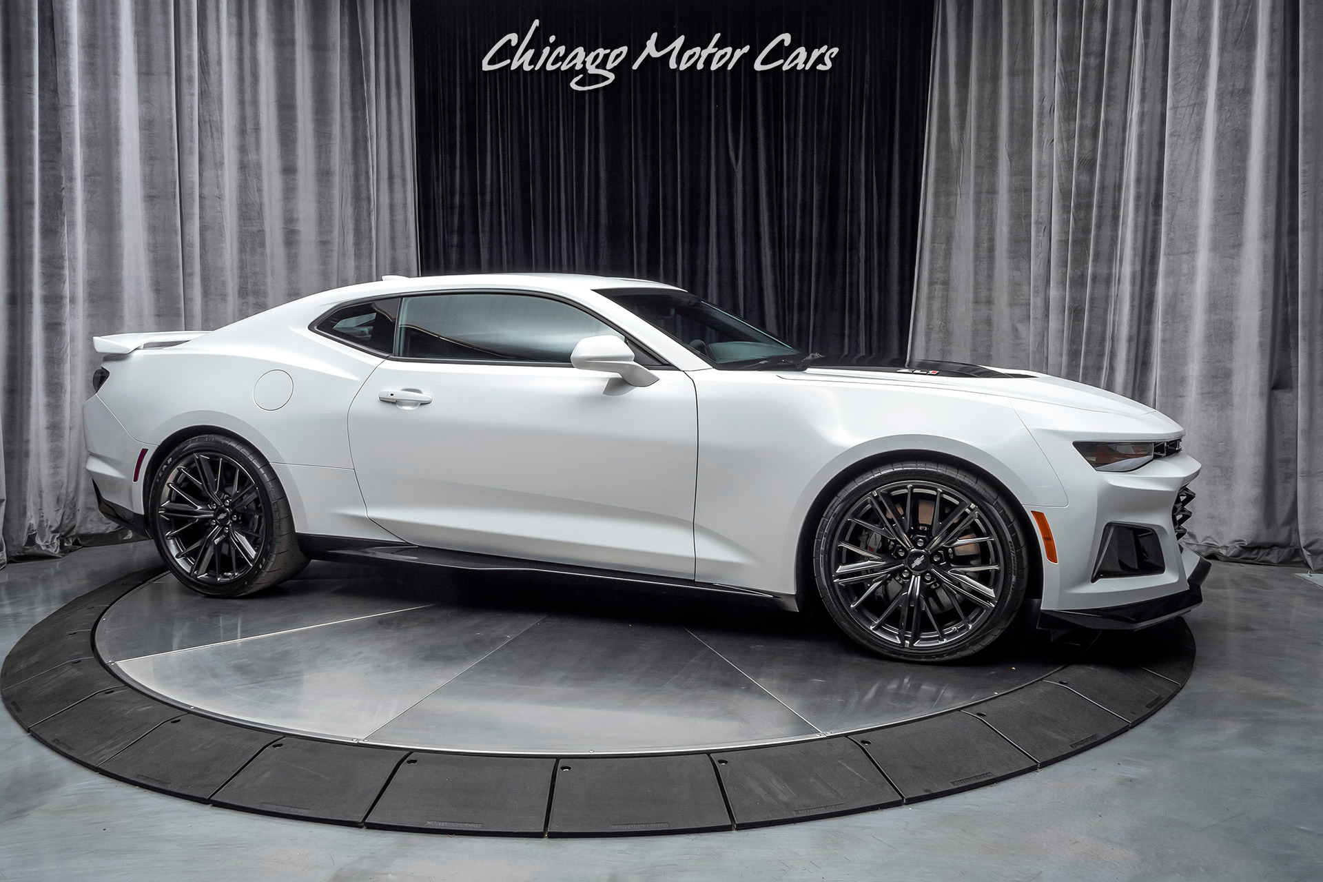 Used-2019-Chevrolet-Camaro-ZL1-Coupe---PERFORMANCE---DATA-VIDEO-RECORDER-10-SPEED-AUTOMATIC