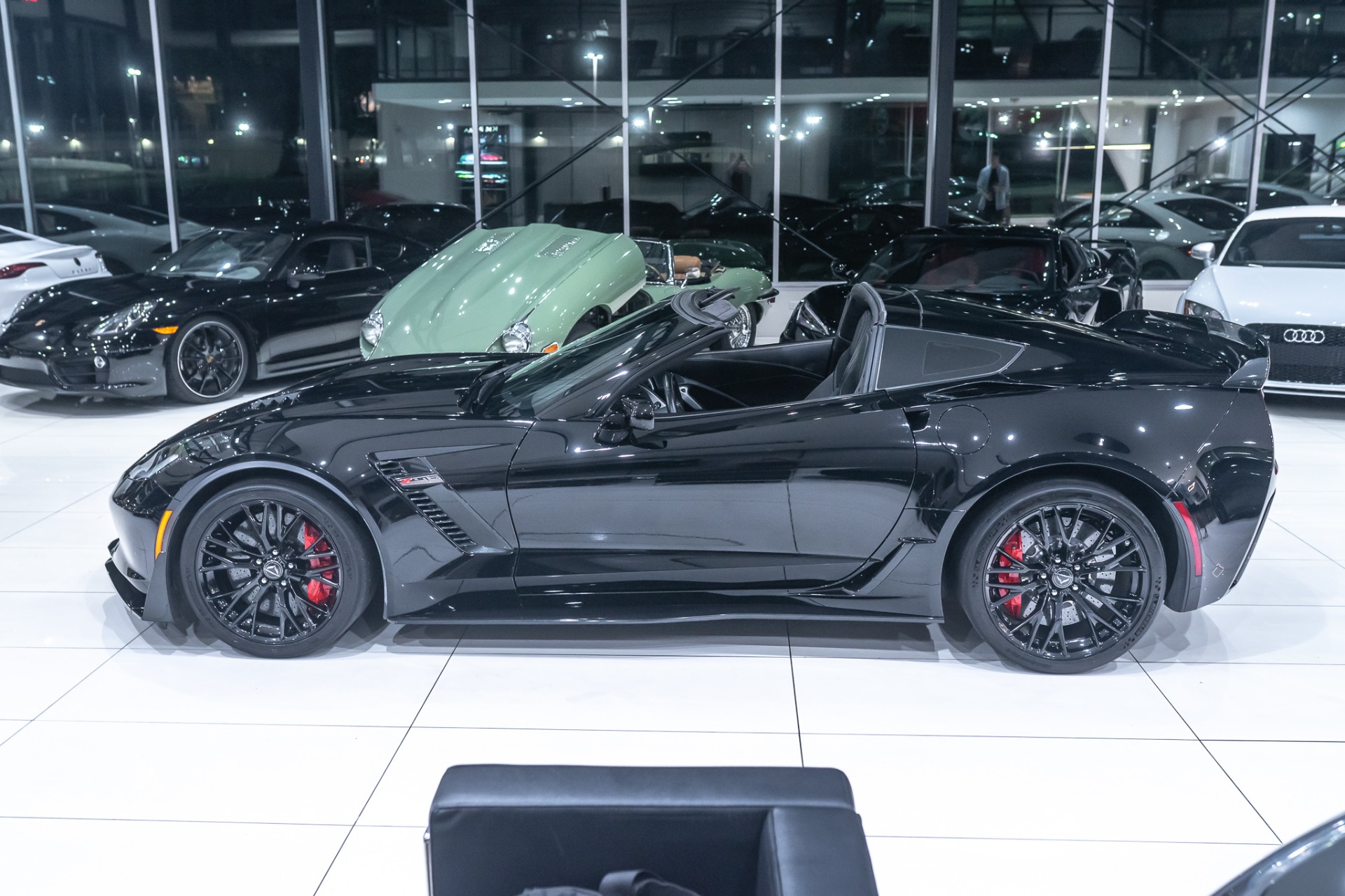 Used-2016-Chevrolet-Corvette-Z06-3LZ-Coupe---Z07-PERFORMANCE-PKG-CARBON-FLASH-GROUND-EFFECTS