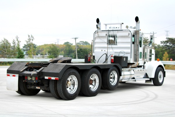 Used 2010 Kenworth W900 Tri-Axle Heavy Haul Day Cab - Cummins ISX 485HP for sale Sold at Chicago Motor Cars in West Chicago IL 60185 5