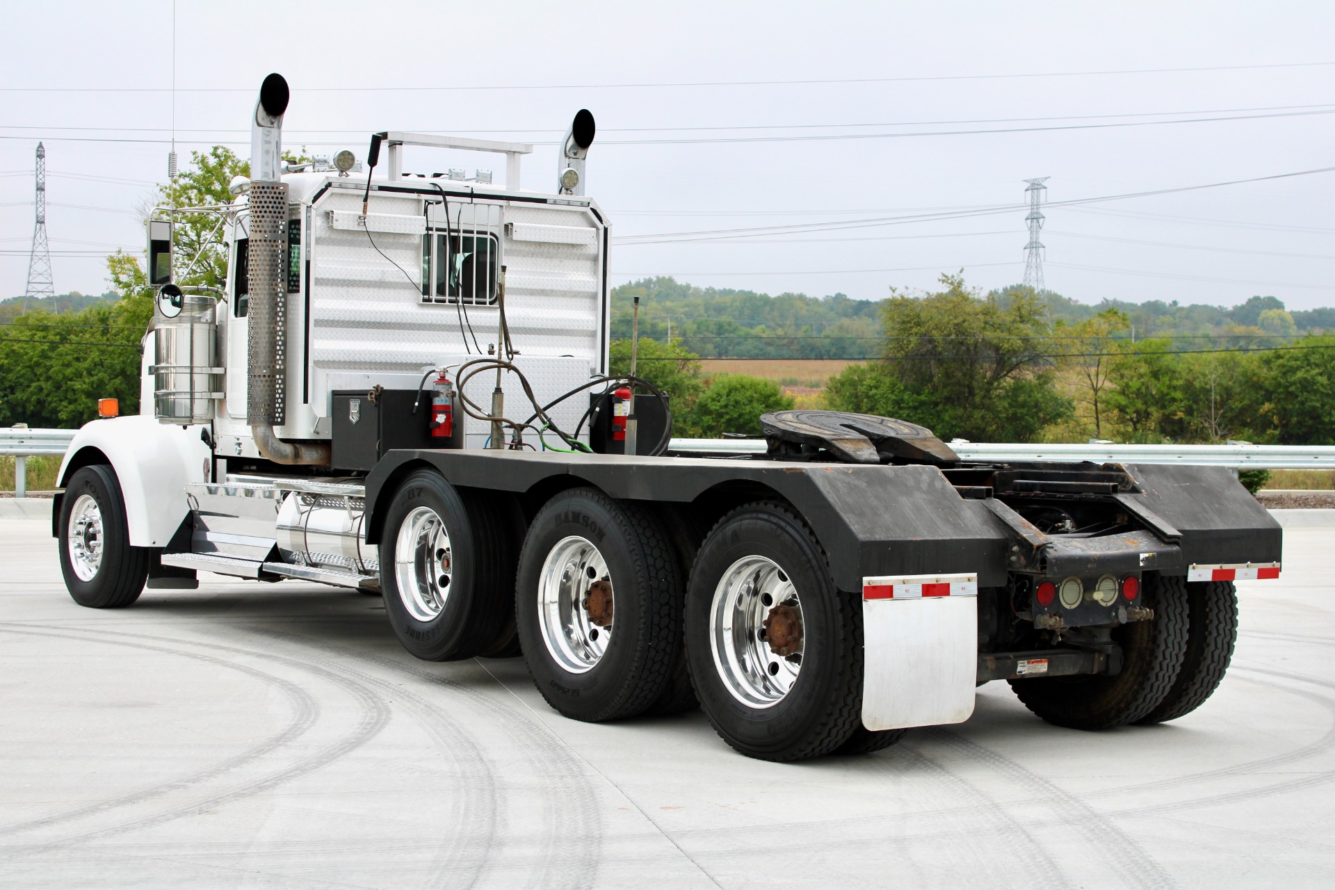 Used-2010-Kenworth-W900-Tri-Axle-Heavy-Haul-Day-Cab---Cummins-ISX-485HP