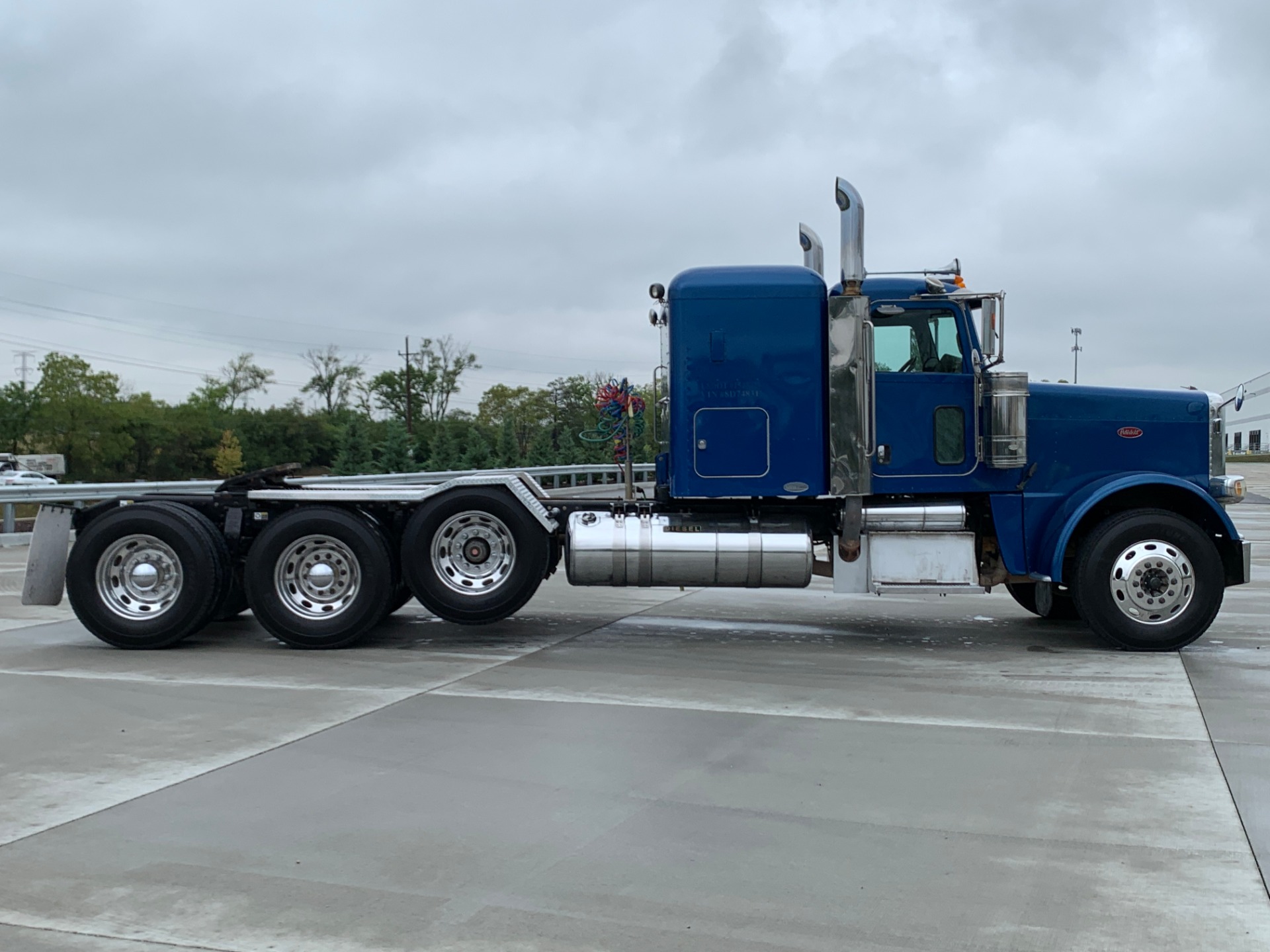 Used-2008-Peterbilt-388-Sleeper-Tri-Axle-Heavy-Haul-CAT-C15