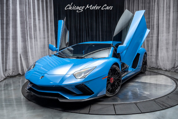 Used 2017 Lamborghini Aventador LP740-4 S Coupe MSRP $522K+ INSANE SPEC! $100K+ IN OPTIONS! CARBON! for sale Sold at Chicago Motor Cars in West Chicago IL 60185 3