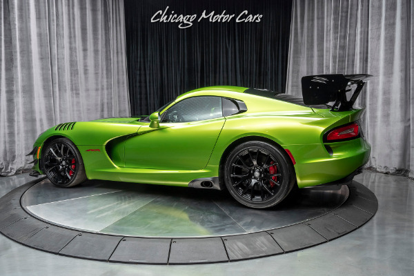 Used 2017 Dodge Viper ACR Extreme Aero SNAKESKIN Edition Pkg! Only 86 Miles! Collector Quality for sale Sold at Chicago Motor Cars in West Chicago IL 60185 3