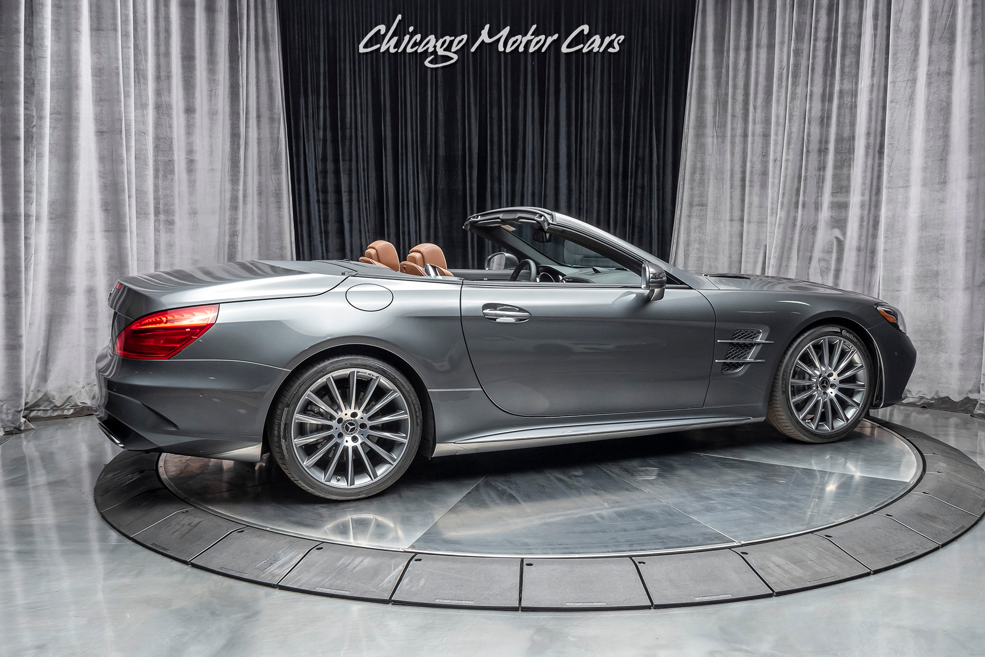 Used-2020-Mercedes-Benz-SL550-Convertible-Premium-Package-ONLY-200-Miles-Pristine