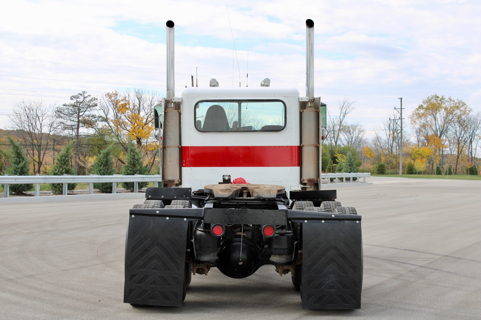 Used-1997-Peterbilt-379-Day-Cab---CAT-3406---15-Speed-Manual