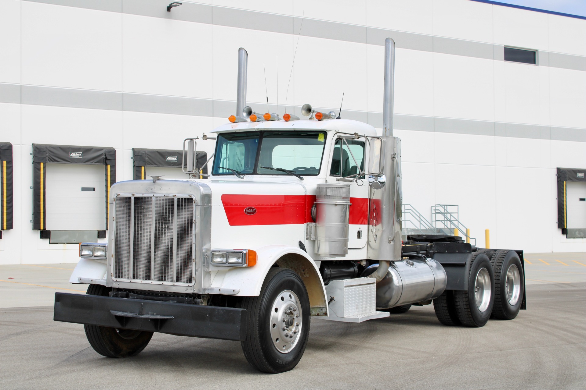 Used 1997 Peterbilt 379 Day Cab - CAT 3406 - 15 Speed Manual for sale Sold at Chicago Motor Cars in West Chicago IL 60185 1