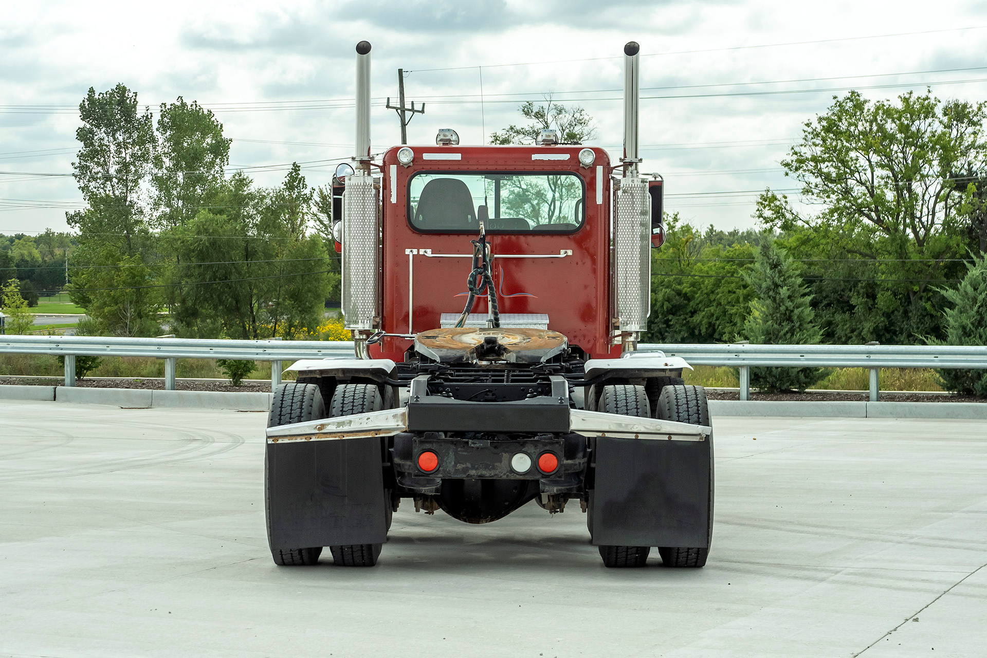 Used-2009-Peterbilt-389-Day-Cab---GLIDER---Steerable-Tri-Axle---Cummins---500hp