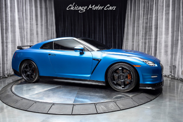 Used 2015 Nissan GT-R Black Edition Coupe 100% STOCK ENGINE & TRANS! CARBON FIBER! for sale Sold at Chicago Motor Cars in West Chicago IL 60185 6