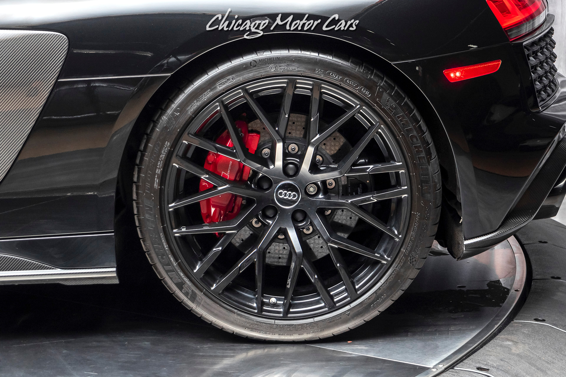 Used-2020-Audi-R8-52-quattro-V10-performance-Carbon-Fiber-LOADED-ONLY-1K-MILES