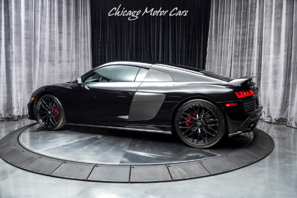 Used 2020 Audi R8 5.2 quattro V10 performance Carbon Fiber LOADED! ONLY 1K MILES! for sale Sold at Chicago Motor Cars in West Chicago IL 60185 3