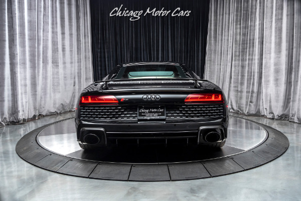 Used 2020 Audi R8 5.2 quattro V10 performance Carbon Fiber LOADED! ONLY 1K MILES! for sale Sold at Chicago Motor Cars in West Chicago IL 60185 4