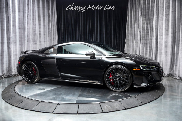 Used 2020 Audi R8 5.2 quattro V10 performance Carbon Fiber LOADED! ONLY 1K MILES! for sale Sold at Chicago Motor Cars in West Chicago IL 60185 6
