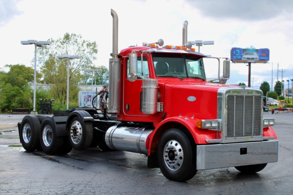 Used 2007 Peterbilt 378 Day Cab with Steerable Tri-Axle - Cat C13 for sale Sold at Chicago Motor Cars in West Chicago IL 60185 3