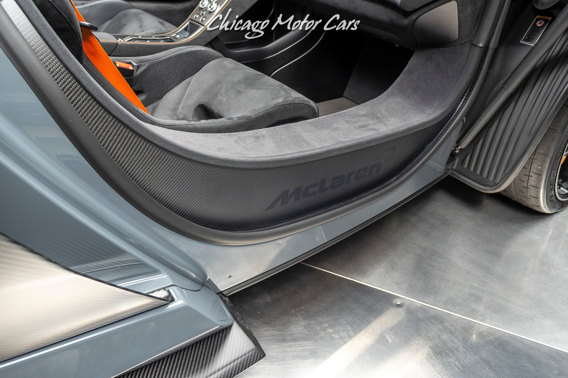 Used-2016-McLaren-675LT-Spider-Carbon-Exterior-Upgrade-Pack-LOW-Miles-McLaren-Special-Chicane-Grey-Paint