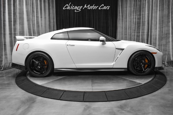 Used-2017-Nissan-GT-R-Premium-Coupe-840WHP-RARE-COLOR-COMBO