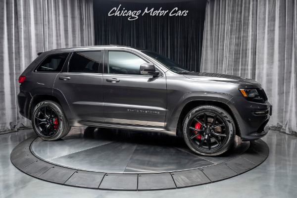 Used 2016 Jeep Grand Cherokee SRT AWD SUV - SRT HIGH-PERFORMANCE AUDIO! PANORAMIC SUNROOF! for sale Sold at Chicago Motor Cars in West Chicago IL 60185 6