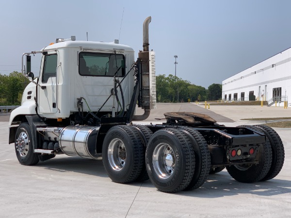 Used-2008-Mack-CXU-613-Day-Cab---Mack-MP8---8-Speed---VERY-CLEAN