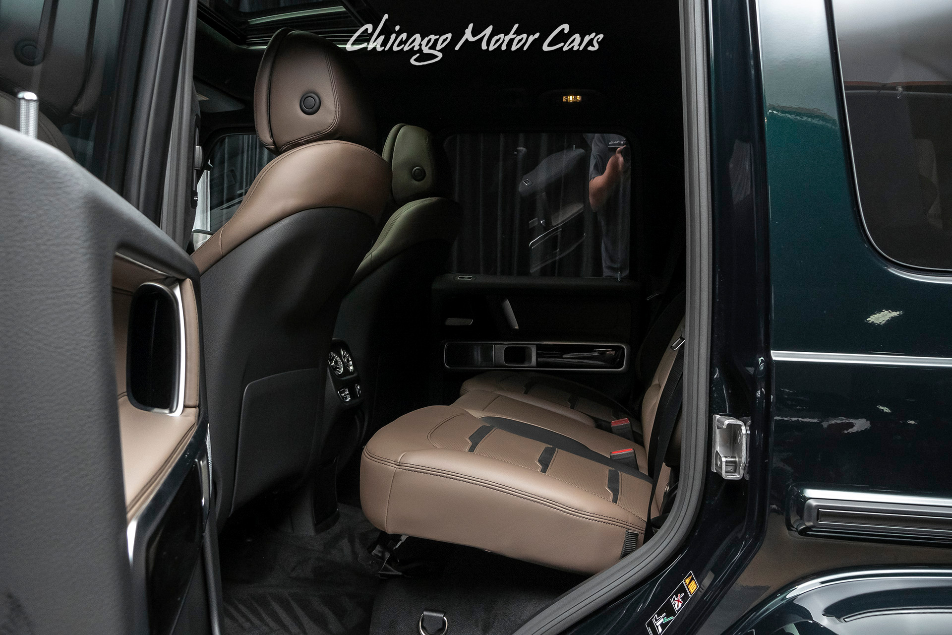 New-2020-Mercedes-Benz-G63-AMG-4-Matic-4-Matic-SUV-RARE-Emerald-Green-Metallic-Beautiful-Color-Combo