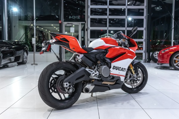 Used-2018-DUCATI-959-PANIGALE-CORSE-SUPERBIKE-ONLY-1382-MILES-ONE-OWNER