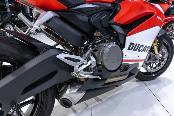 Used-2018-DUCATI-959-PANIGALE-CORSE-SUPERBIKE-ONLY-1382-MILES-ONE-OWNER