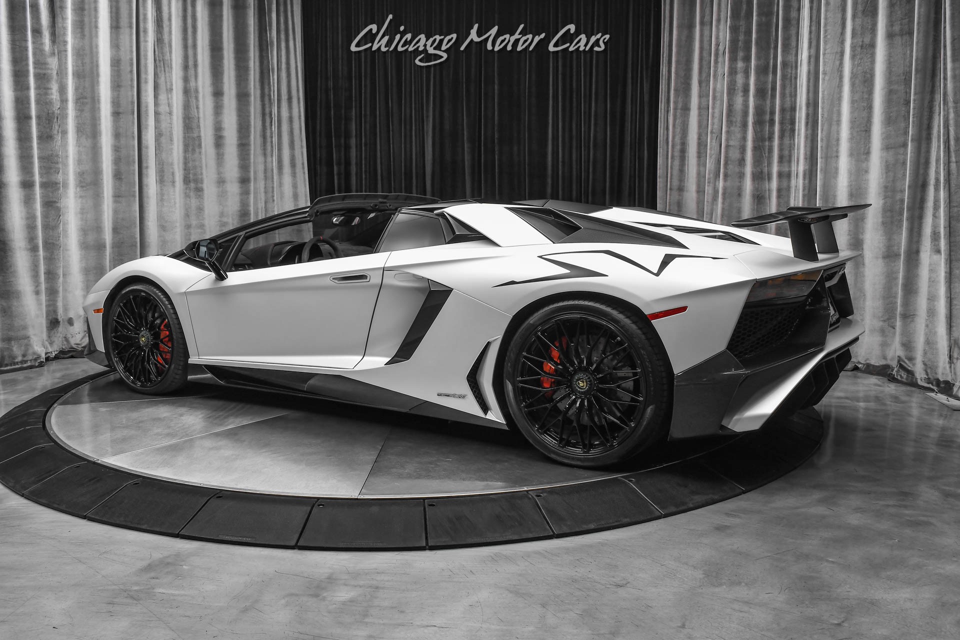 Used-2016-Lamborghini-Aventador-LP750-4-SV-Roadster-ONLY-6K-Miles-RARE-Factory-Satin-Paint-LOADED