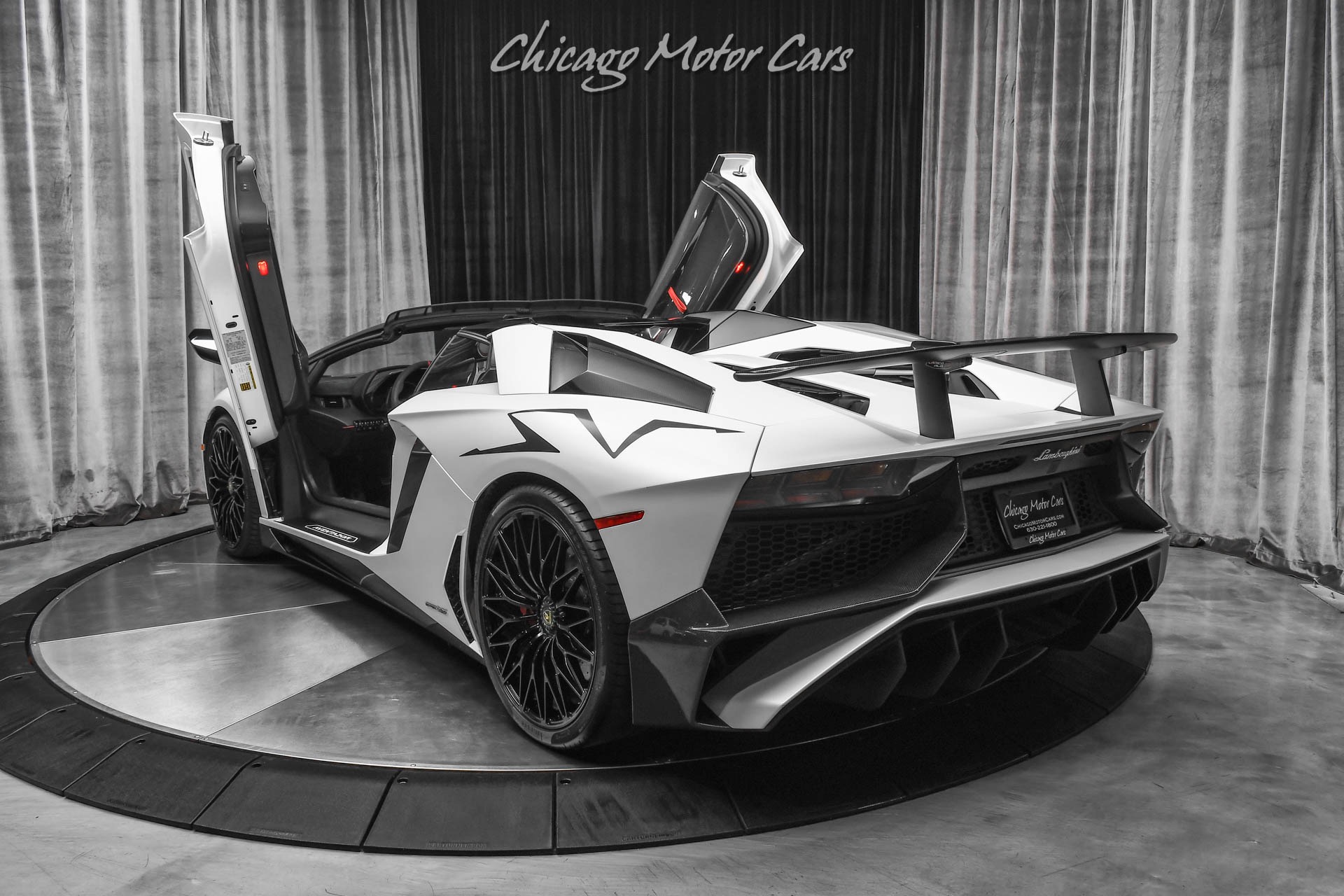 2016 Lamborghini Aventador Superveloce - Photo 43