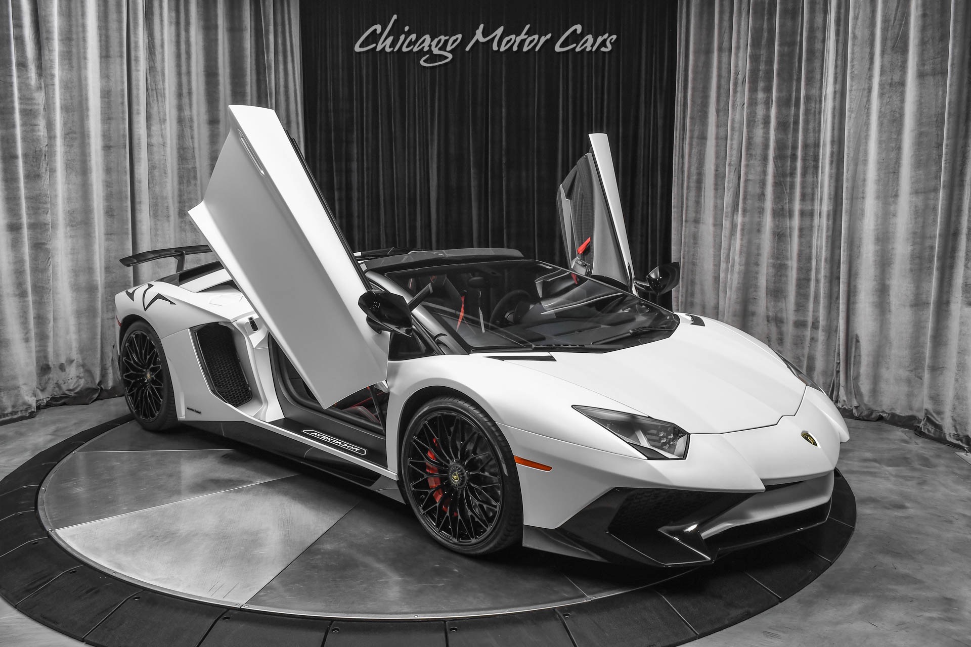 Used-2016-Lamborghini-Aventador-LP750-4-SV-Roadster-ONLY-6K-Miles-RARE-Factory-Satin-Paint-LOADED