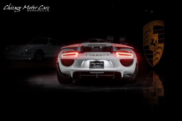 Used-2015-Porsche-918-Spyder-Only-1034-Miles-Serviced-RARE-Collector-Quality-White