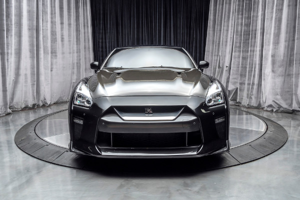 Used 2017 Nissan GT-R Premium Coupe FULL BOLT ON 650+WHP Carbon Fiber Upgrades! for sale Sold at Chicago Motor Cars in West Chicago IL 60185 6