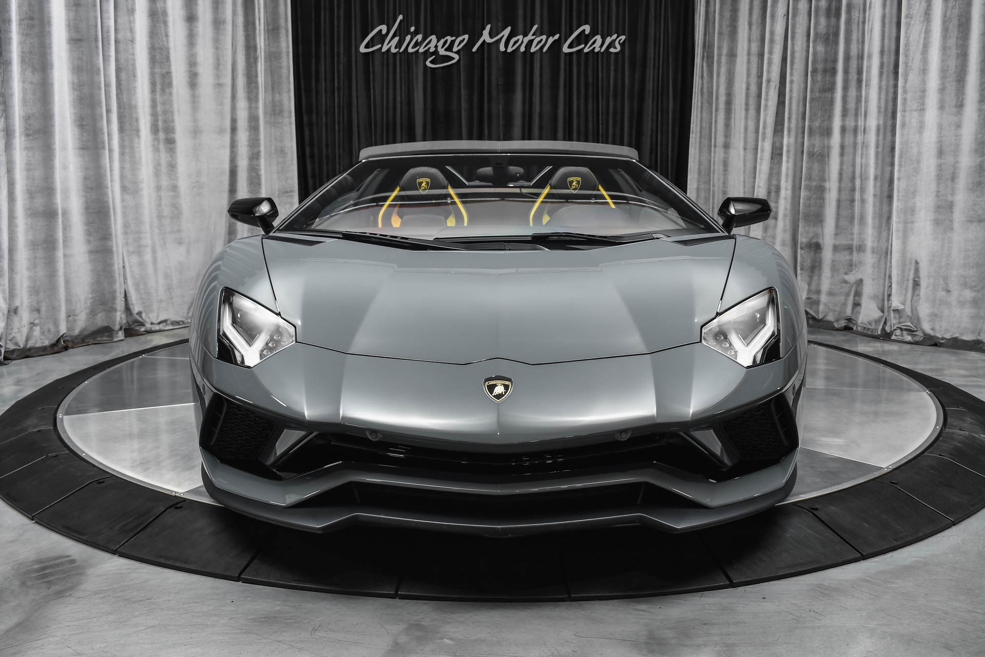 Used-2019-Lamborghini-Aventador-LP740-4-S-Roadster-LOW-Miles-Grigio-Telesto-Ad-Personam-LOADED