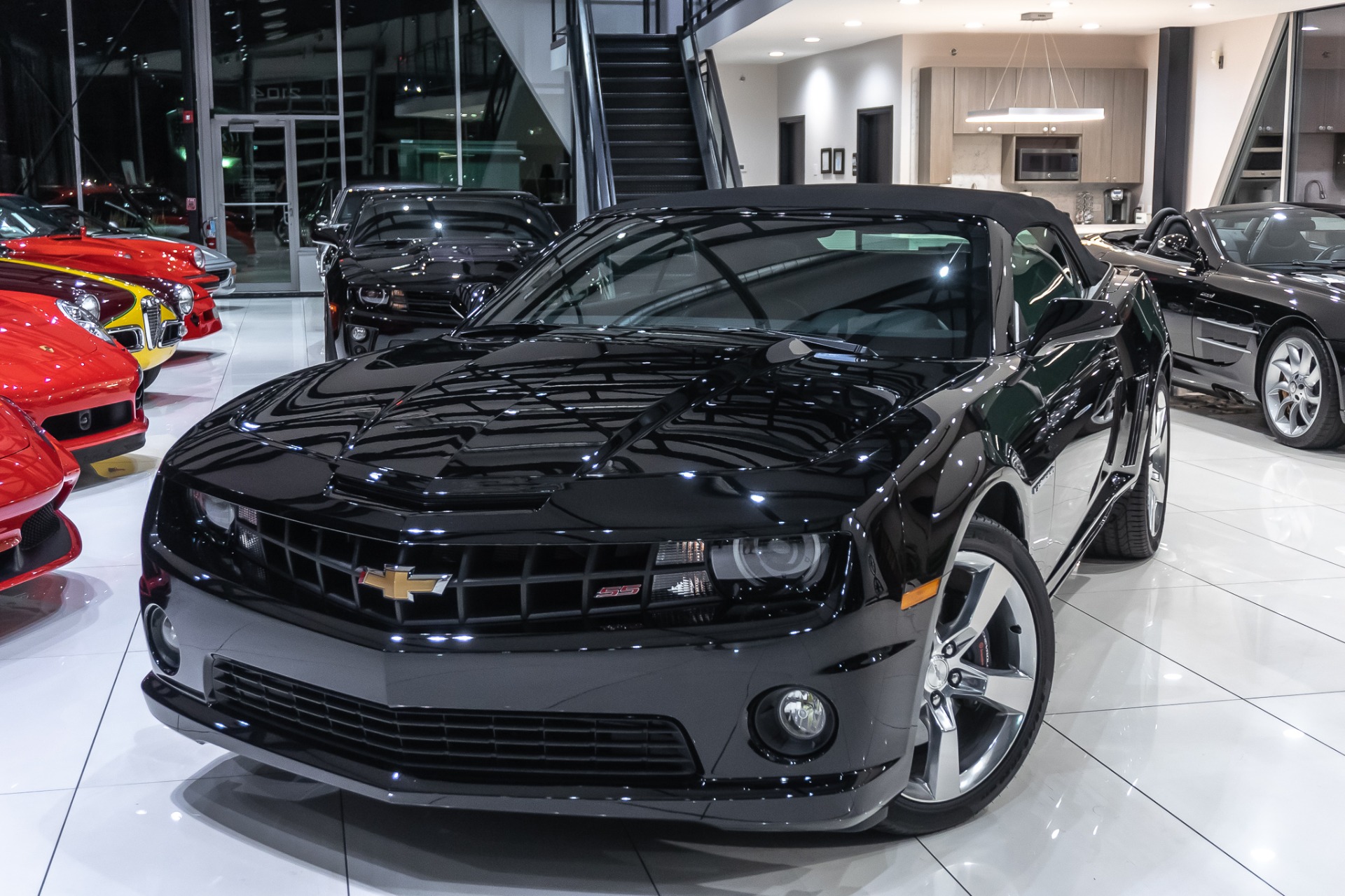 Used-2013-Chevrolet-Camaro-SS-Convertible-BACK-UP-CAMERA-ONLY-2K-MILES-PRISTINE-CONDITION