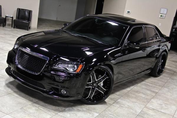 New-2012-Chrysler-300-SRT8